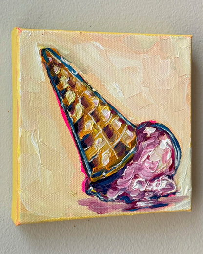 Mini Ice-Cream Cone, 5x5 Inch Original