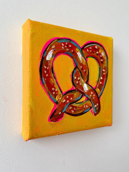 Mini Pretzel, 5x5 Inch Original